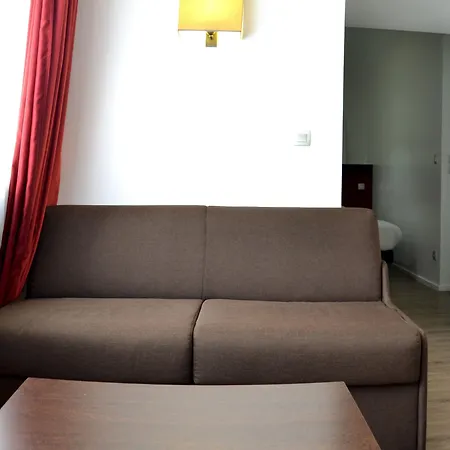 Ξενοδοχείο με διαμερίσματα Residhotel Vauban Λιλ