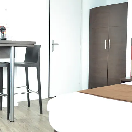 レジドホテル ヴォーバン アパートホテル リール